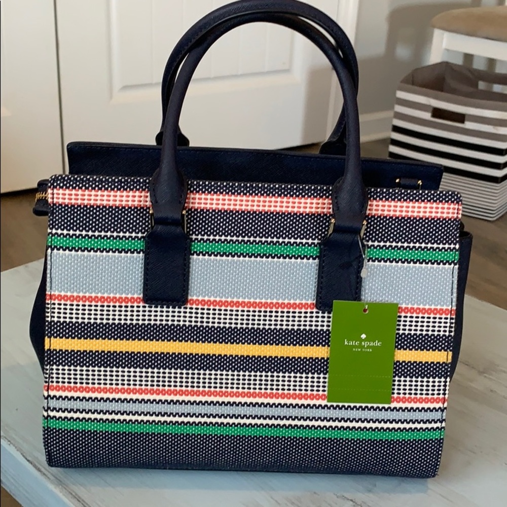 Kate Spade Purse. - Picture 2 of 6